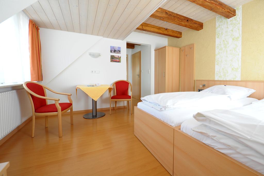 Gasthof Zum Lamm Gomadingen Номер фото